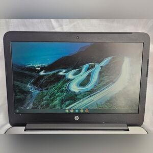 HP Chromebook 14 G4 with 2 Chargers